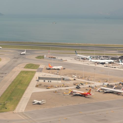 香港国际机场简介 — 停机坪服务